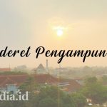 urupedia media urup pusat sastra Puisi; Sederet Ampunan. Terima kasih Tuhan Tiga puluh hari menempuh penghambaan Telah terlewat pagi hingga petang Mujahadah kami terlampaui di bulan ini.