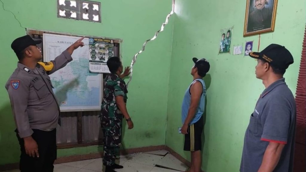 Terjadi Lagi! Tanah Bergerak di Trenggalek Sebabkan Belasan Rumah Retak