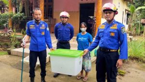 Masuk Bak Mandi Warga, Bayi Ular Cobra Berhasil Dievakuasi