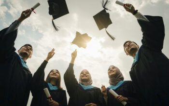 Politik Pengetahuan dalam Kebijakan Dominasi STEM