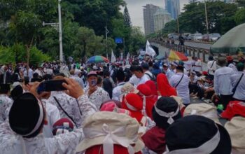 Ratusan Guru Tulungagung Berangkat ke DPR RI, Soroti Ketimpangan Nasib Guru Swasta