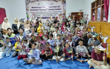 Kepemimpinan Perempuan di Jantung Inklusi, Para Srikandi Sukoharjo Kawal Pemuda Disabilitas Produksi Topeng Wayang Ekologis