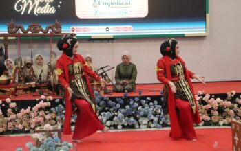 Napas Tradisi Jawa Kembali Berdenyut di Tangan Mahasiswa Tadris Bahasa Indonesia UIN SATU Tulungagung